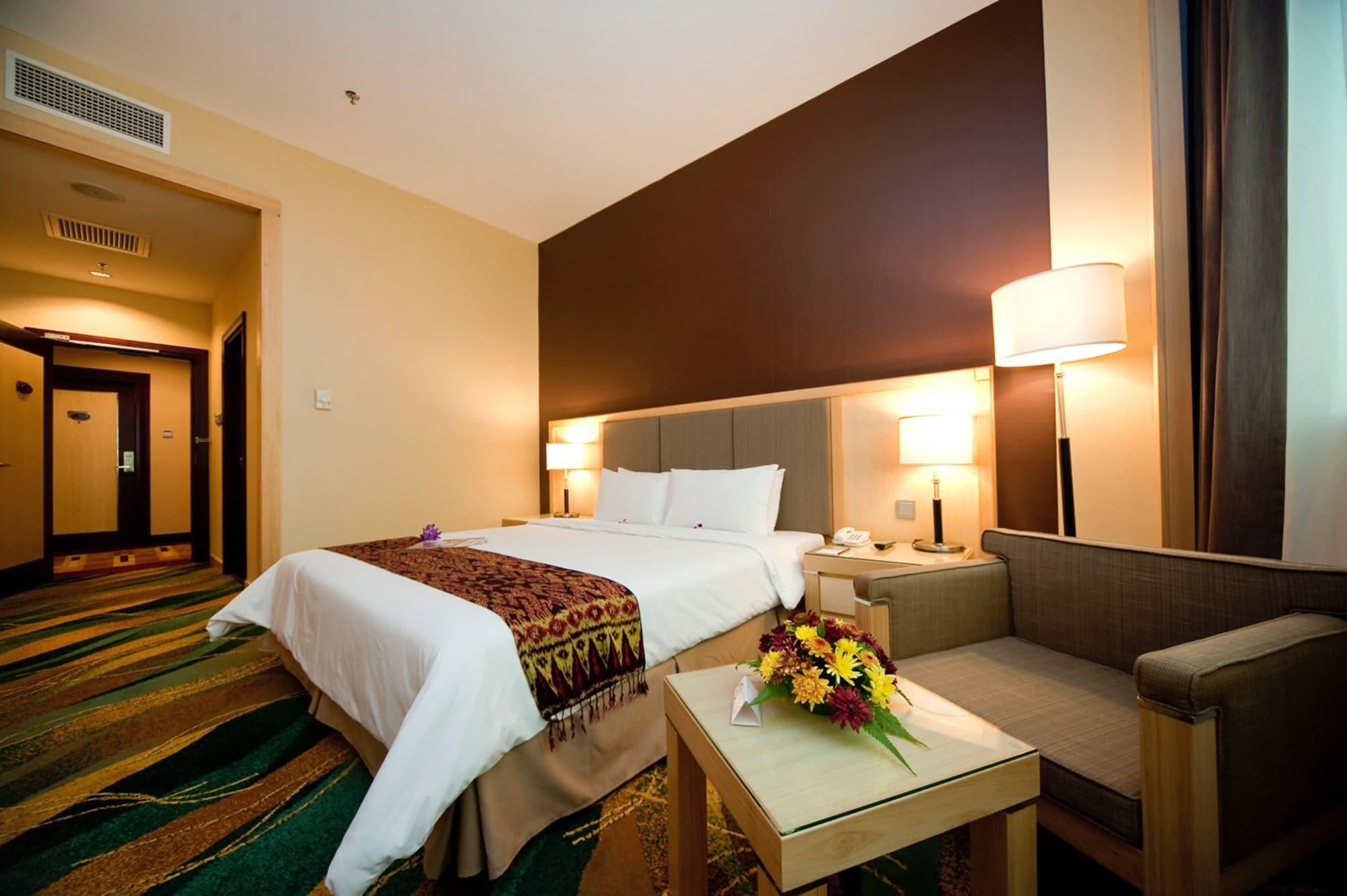 Imperial Palace Hotel Miri Bagian luar foto