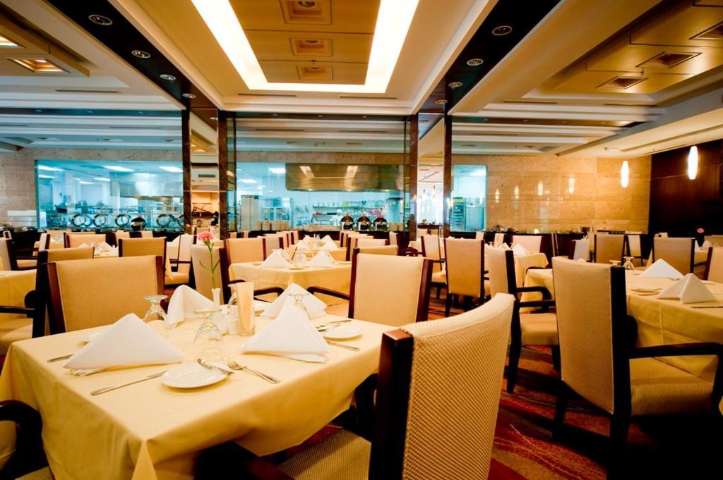 Imperial Palace Hotel Miri Bagian luar foto